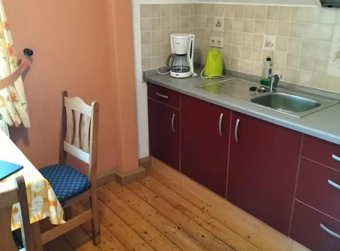 Apartment Am Zahnsborn 2 *